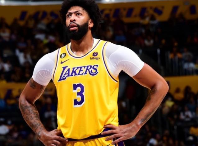 勇士翻盘吉林队，浓眉哥状态火热