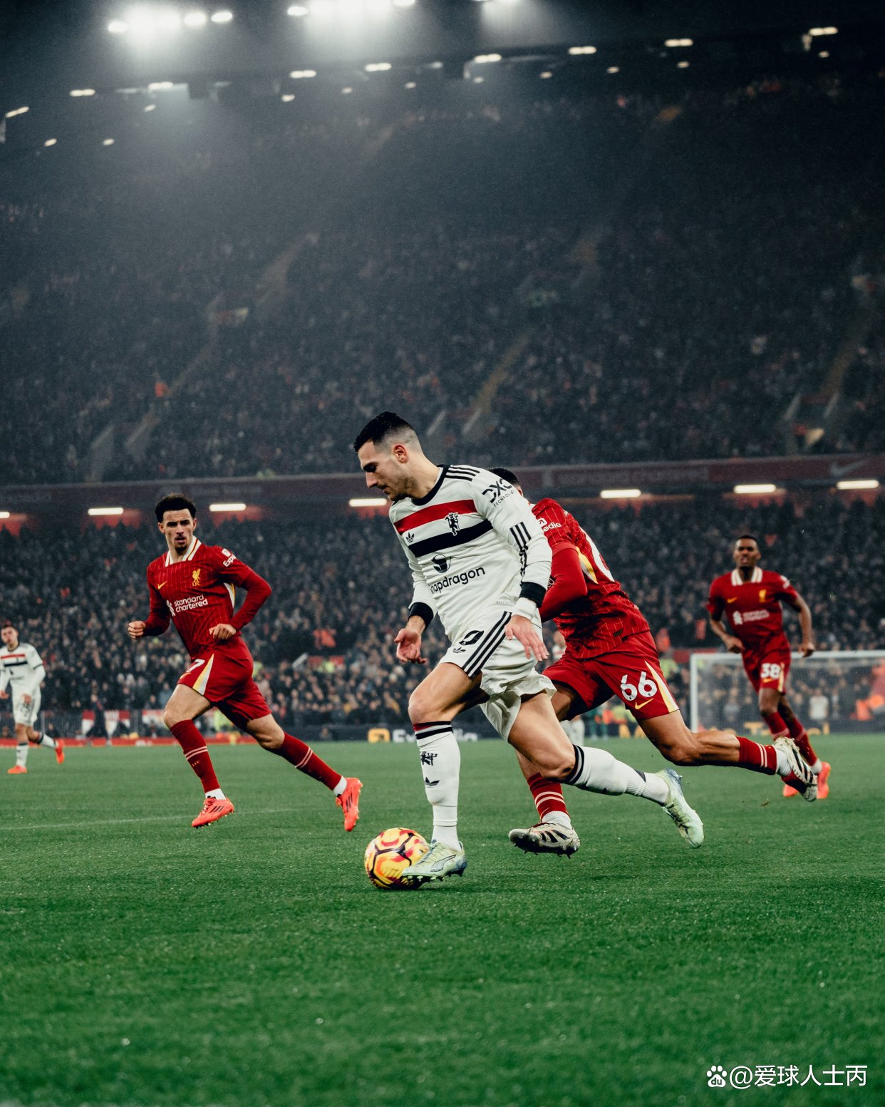 利物浦逆转曼联，托尼惊艳四座