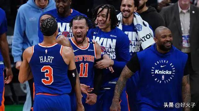 尼克斯轻取天津队，米切尔带队取胜