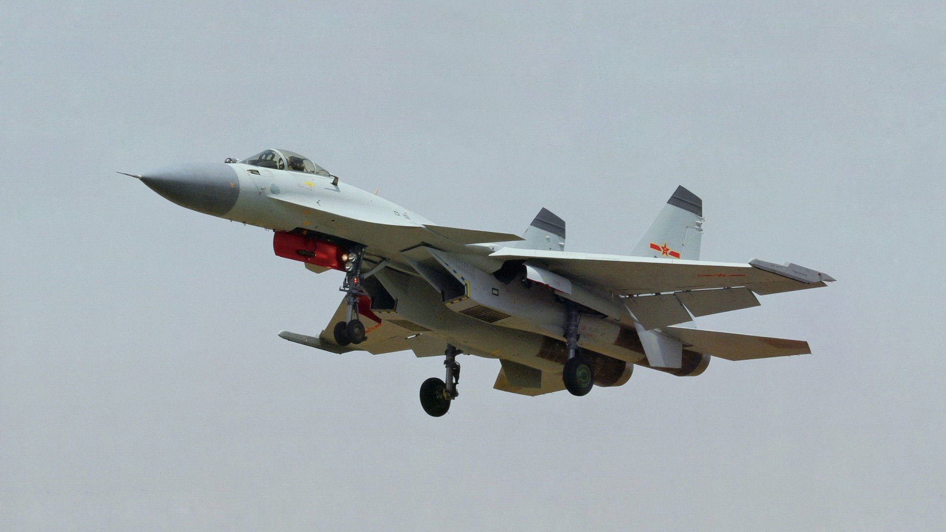 开云体育在线-双线荣耀，灰熊压哨绝杀与克莱跨洋接管之夜