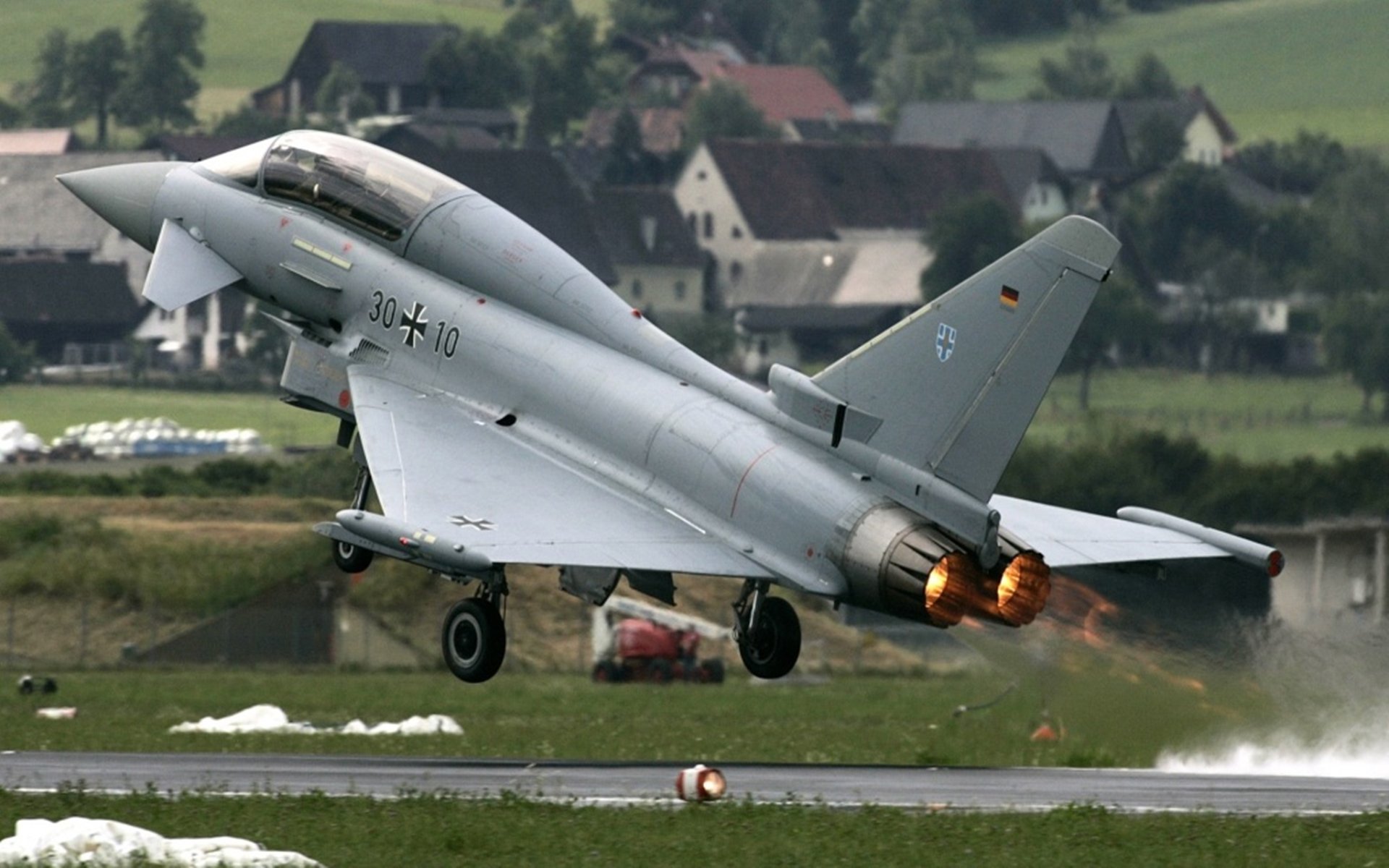 暗夜突围，三笘薰利刃出鞘，新西兰关键战险胜委内瑞拉