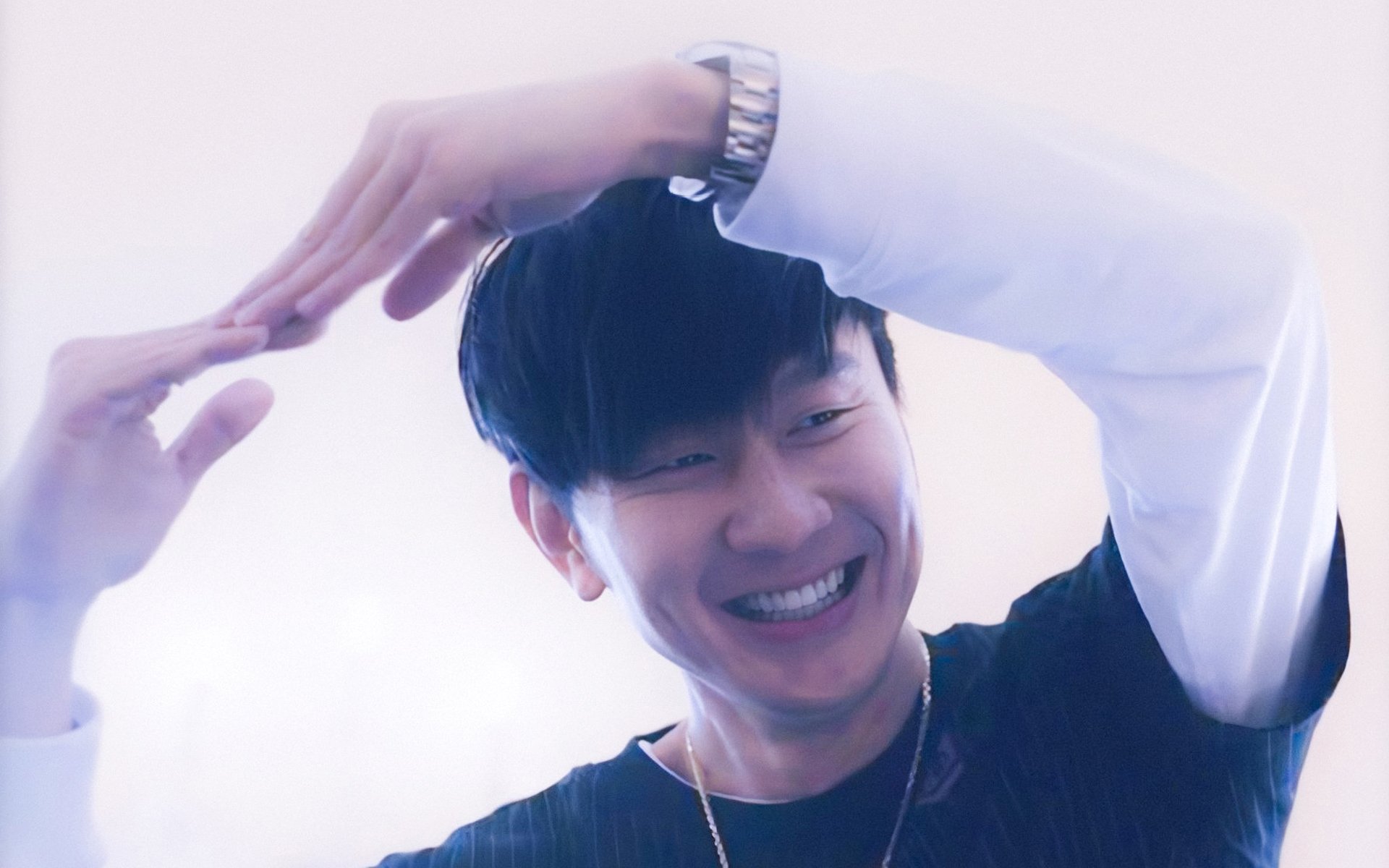 桑巴节奏击穿钢铁防线!弗拉霍维奇率红潮智利掀翻英超豪门切尔西