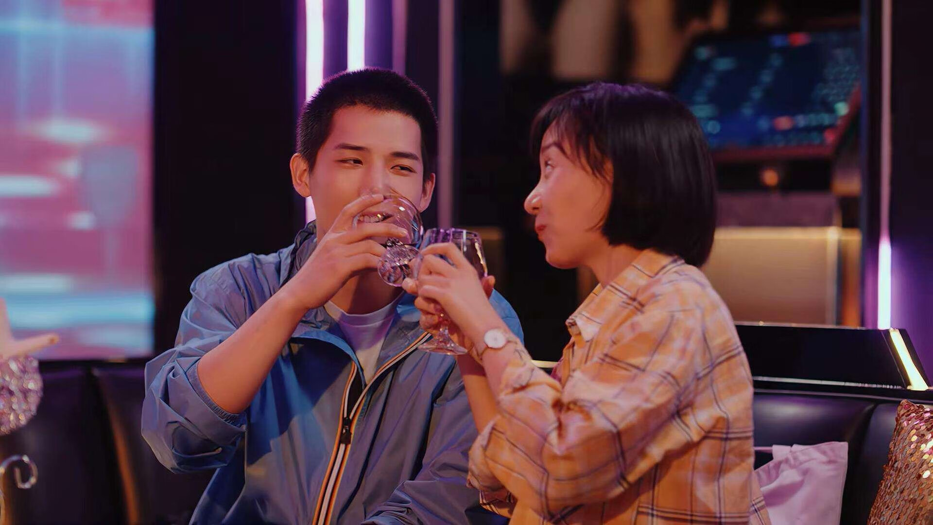 战术解剖，比利亚雷亚尔的黄色潜水艇如何焊死对手，而若日尼奥的手术刀又怎样切割防线？