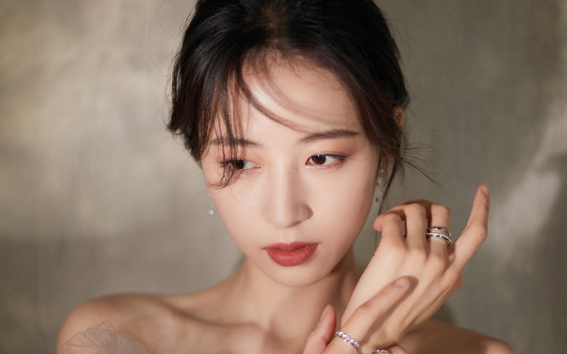 跨界碰撞，西决生死战上演足球式防守，摩洛哥铁血防守理念锁死佛罗伦萨华丽进攻